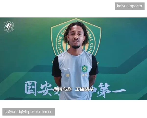 杜齐亚克到队晚：从“后备秀”到球队核心，这位球员的“逆袭”背后有什么秘密？